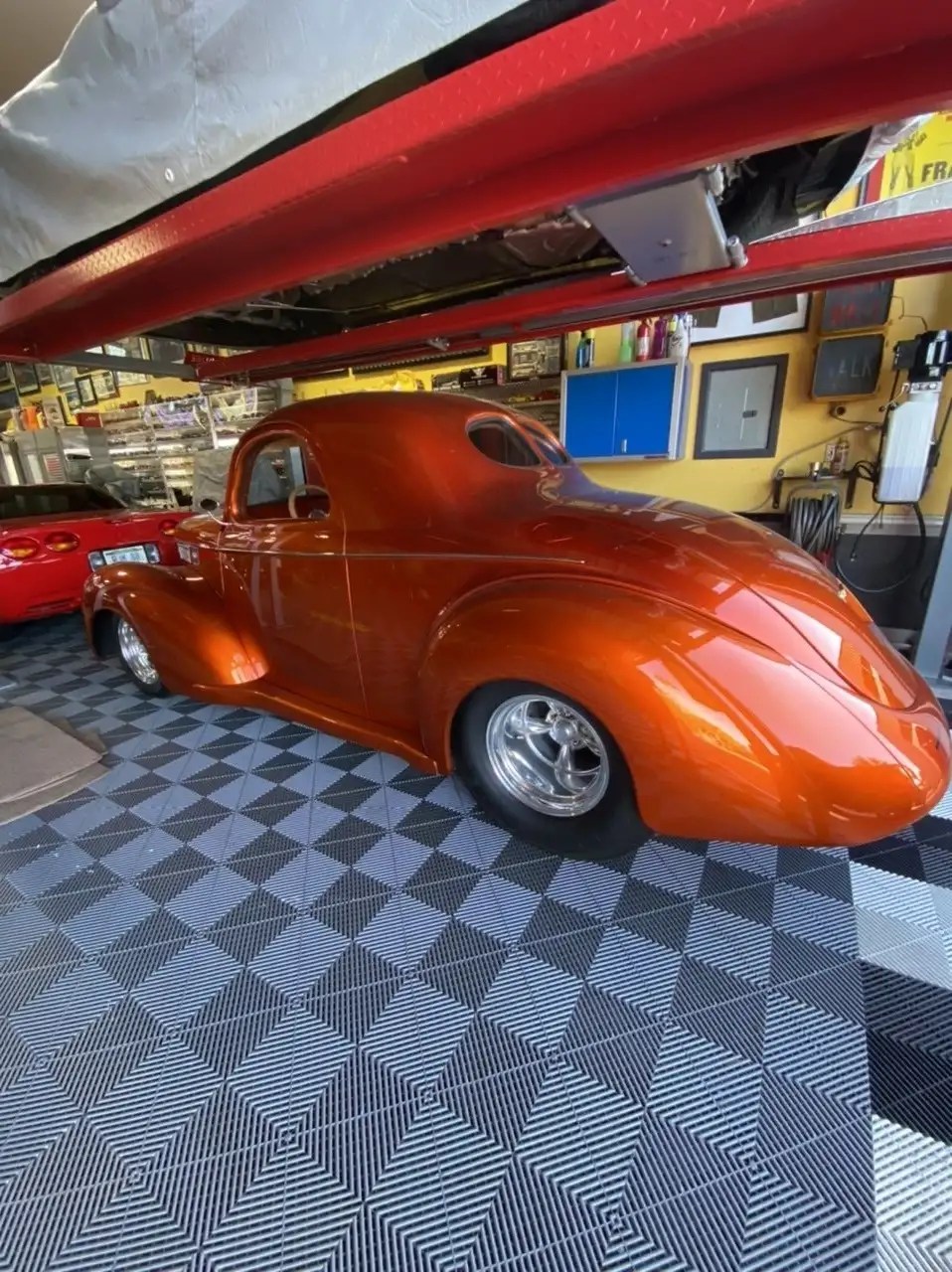 Car nuts heads up, Mecum Auctions at noon today on MotorTrend TV