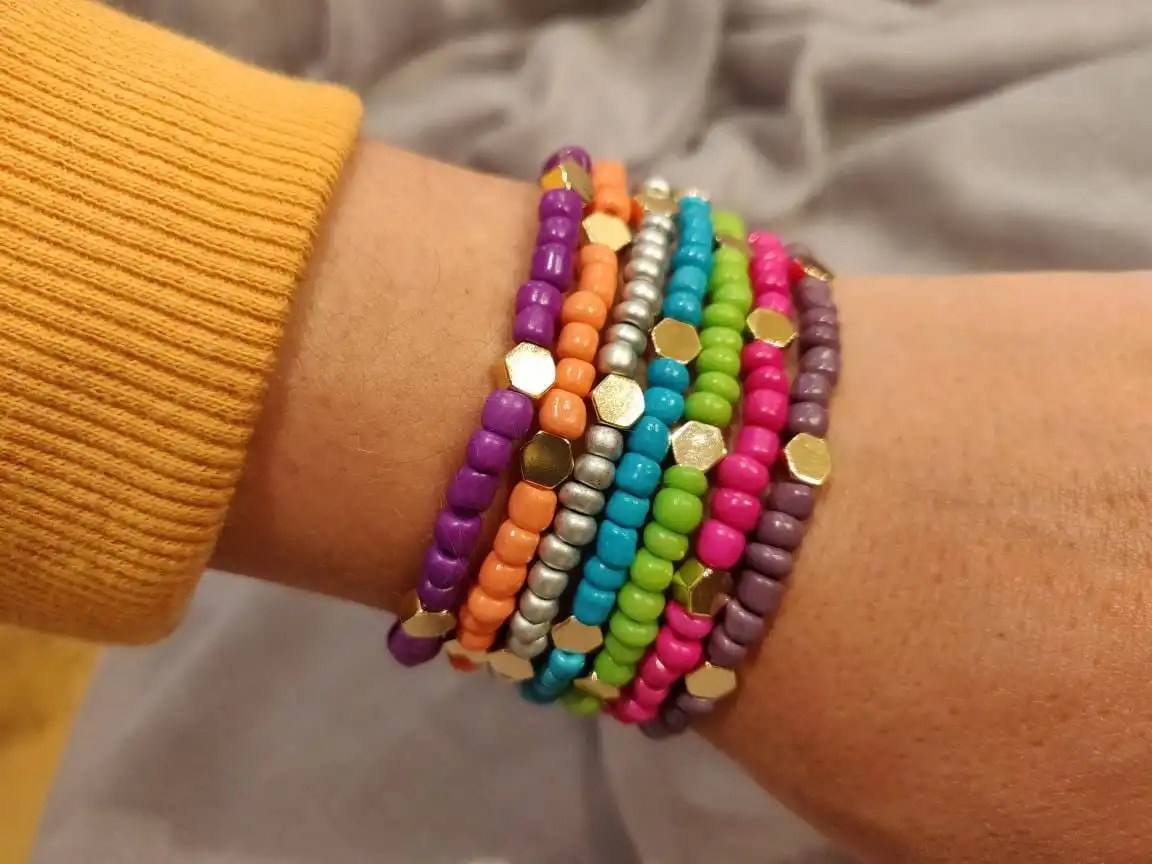 How To Make Stretch Bracelets