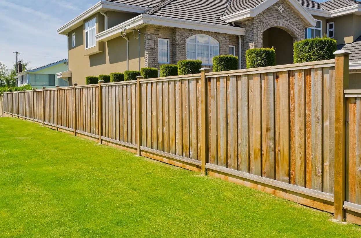 Garden Fence Paint Sprayable