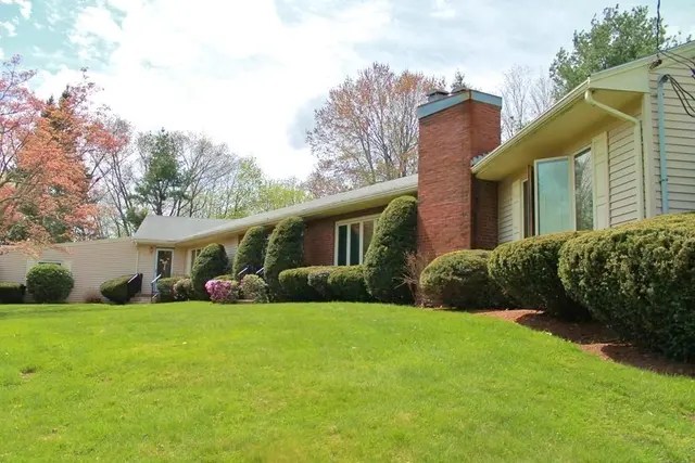 Single Family House for Rent Woburn, MA 5 Bedroom Greater Boston