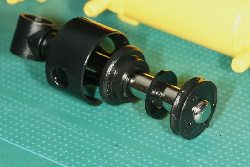 Pneumatic Cylinder Disassembly & Lubrication Findings LEGO Technic