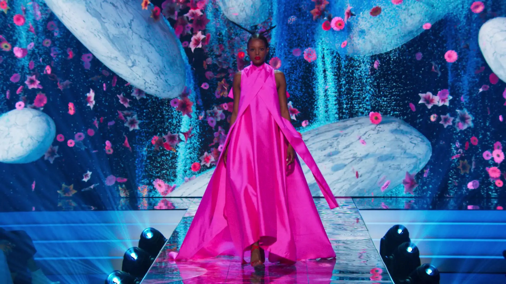 Download Next.In.Fashion.S01E0110.2020.DLMux.1080p.EAC3AC3.ITA.ENG