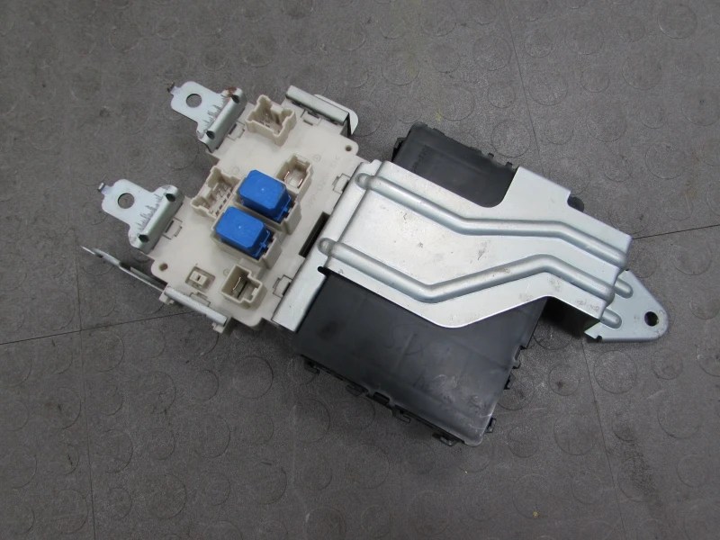 0304 Infiniti FX35 FX45 FX BCM Body Control Module Unit