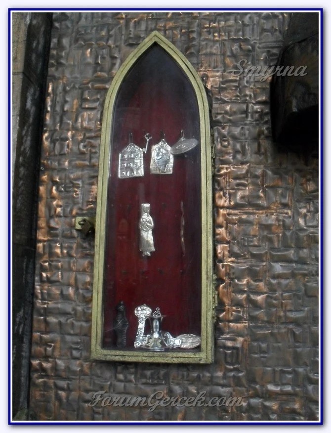 St. Antoine Katolik Kilisesi Taksim Forum Gerçek