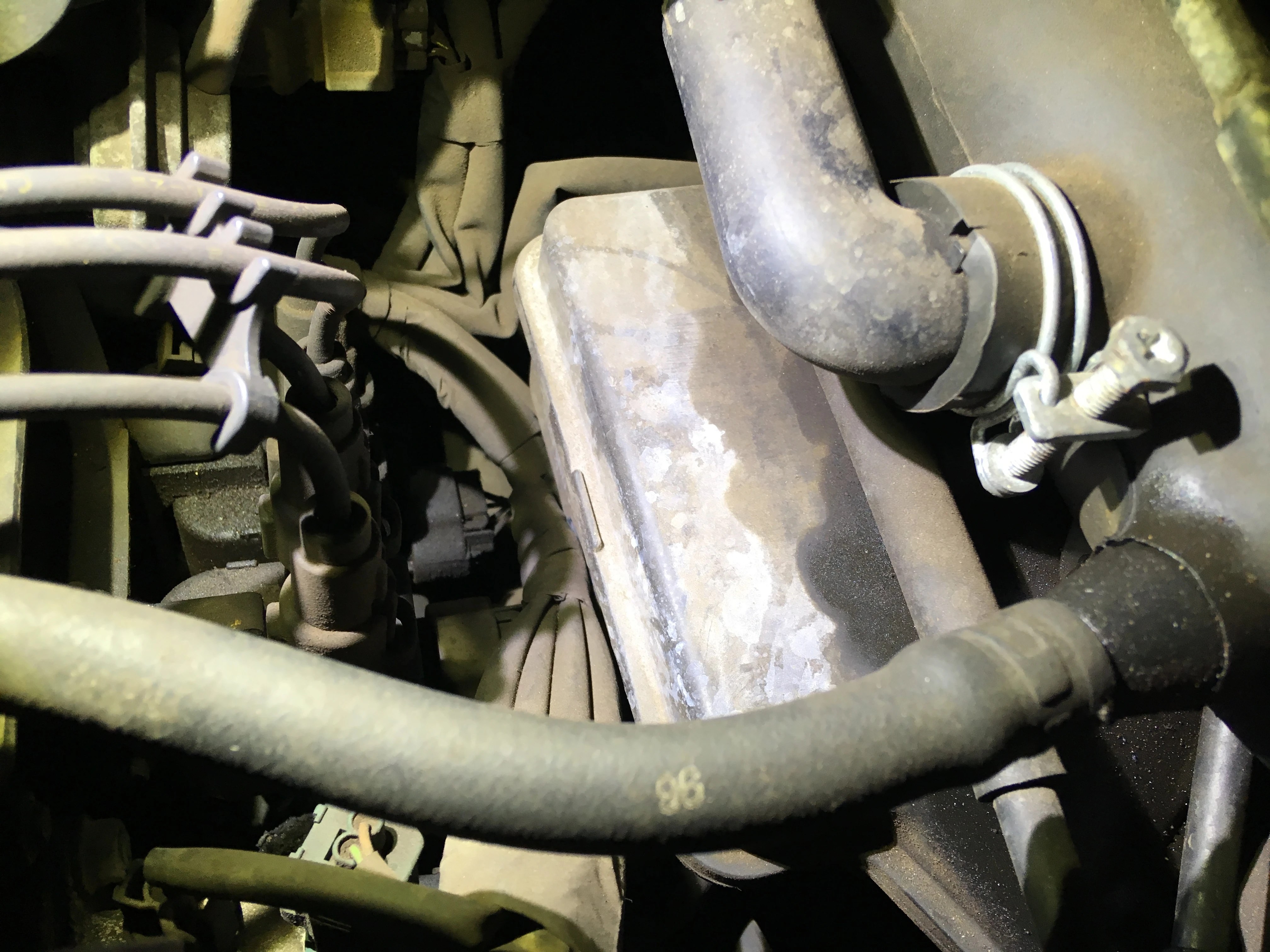 1997 Camry LE I4 Oil leak, sulfur smell, and thumping Toyota Nation