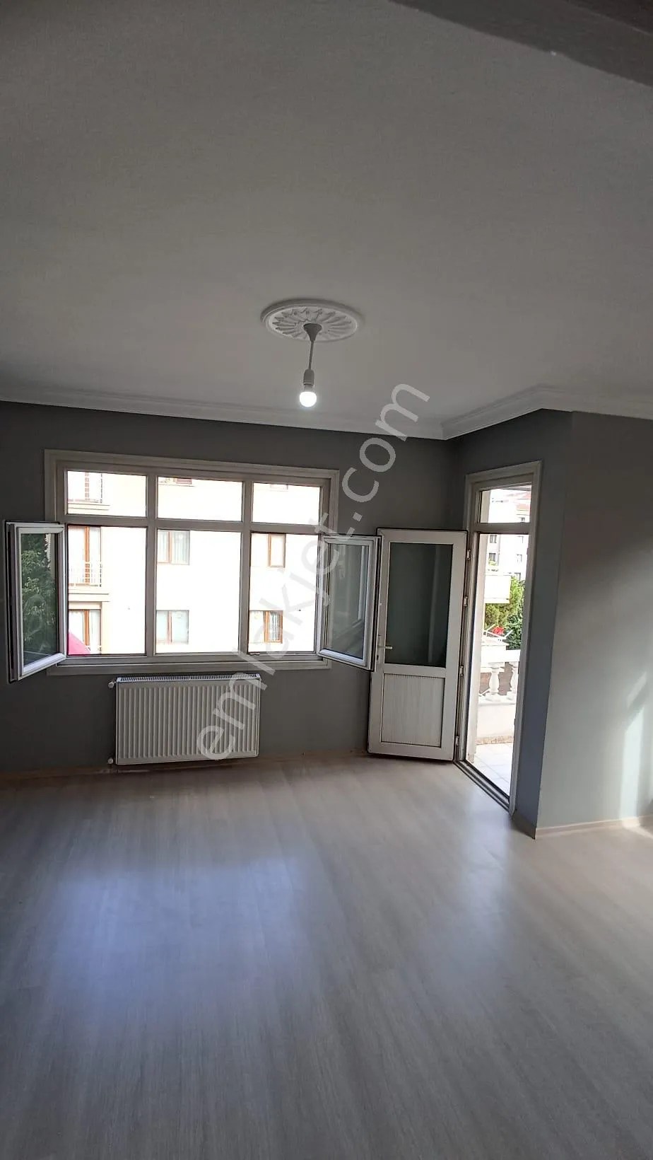 Baki Emlak İstanbul Kartal Cevizli Mahallesi 3+1 Oda Kiralık Daire