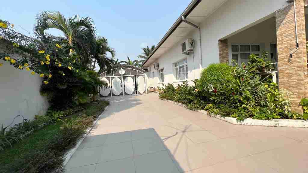 BIENS A VENDRE, Maison / villa, Nombre de chambre(s) peu importeLieu