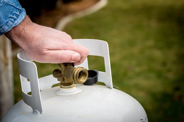 How to Transfer Propane to Another Tank HomeSteady