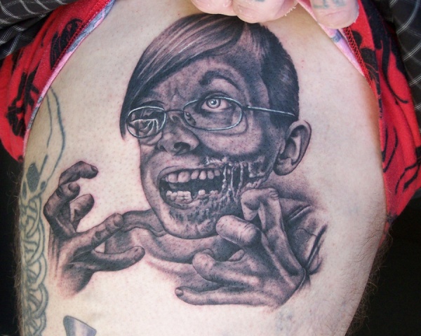 Low Lock tattoo Studio Ron MeyersZombiIan