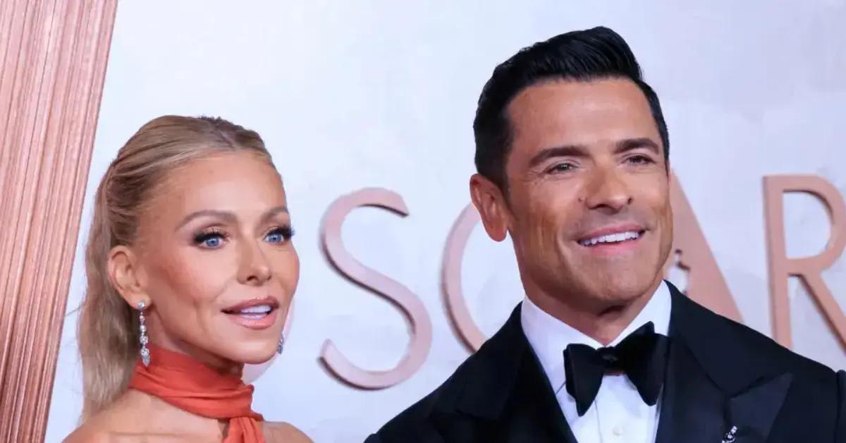 Kelly Ripa Snubs Mark Consuelos After He Jokes About Her Friends