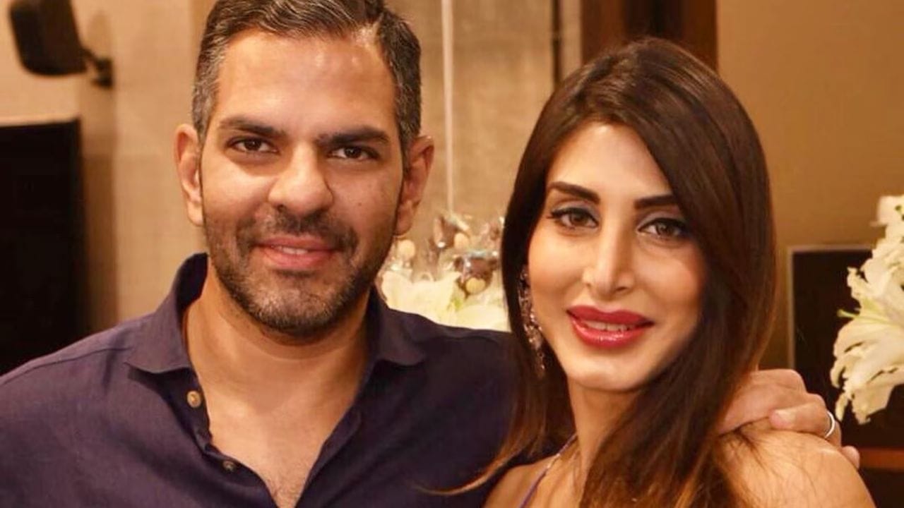 Sunjay Kapur will controversy deepens as location data contradicts