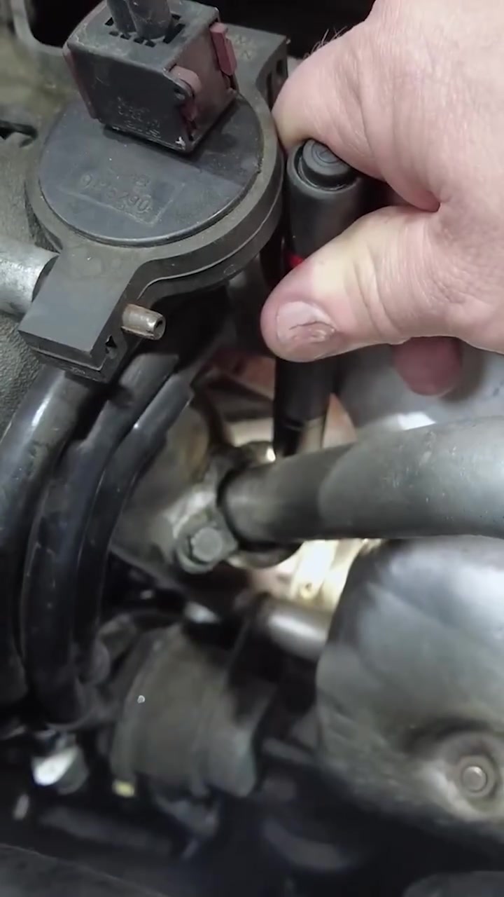 Quickly diagnosing car fluid leaks
