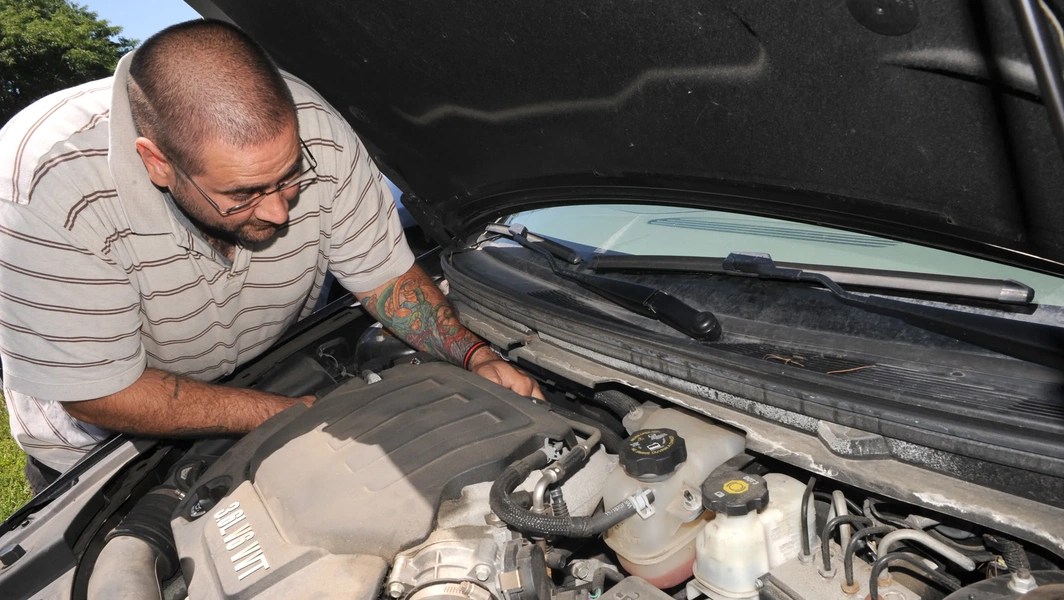 4 common causes of car engine overheating