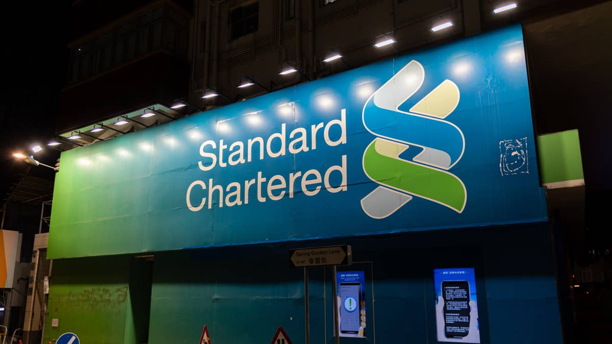 Broadcom lands Standard Chartered in major VMware bank deal