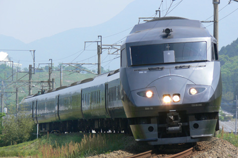 【JR九】「有田陶器市号」運転中