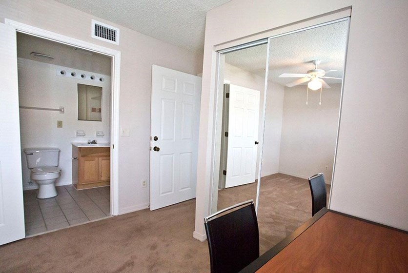 Knights Circle Apartments UCF Orlando