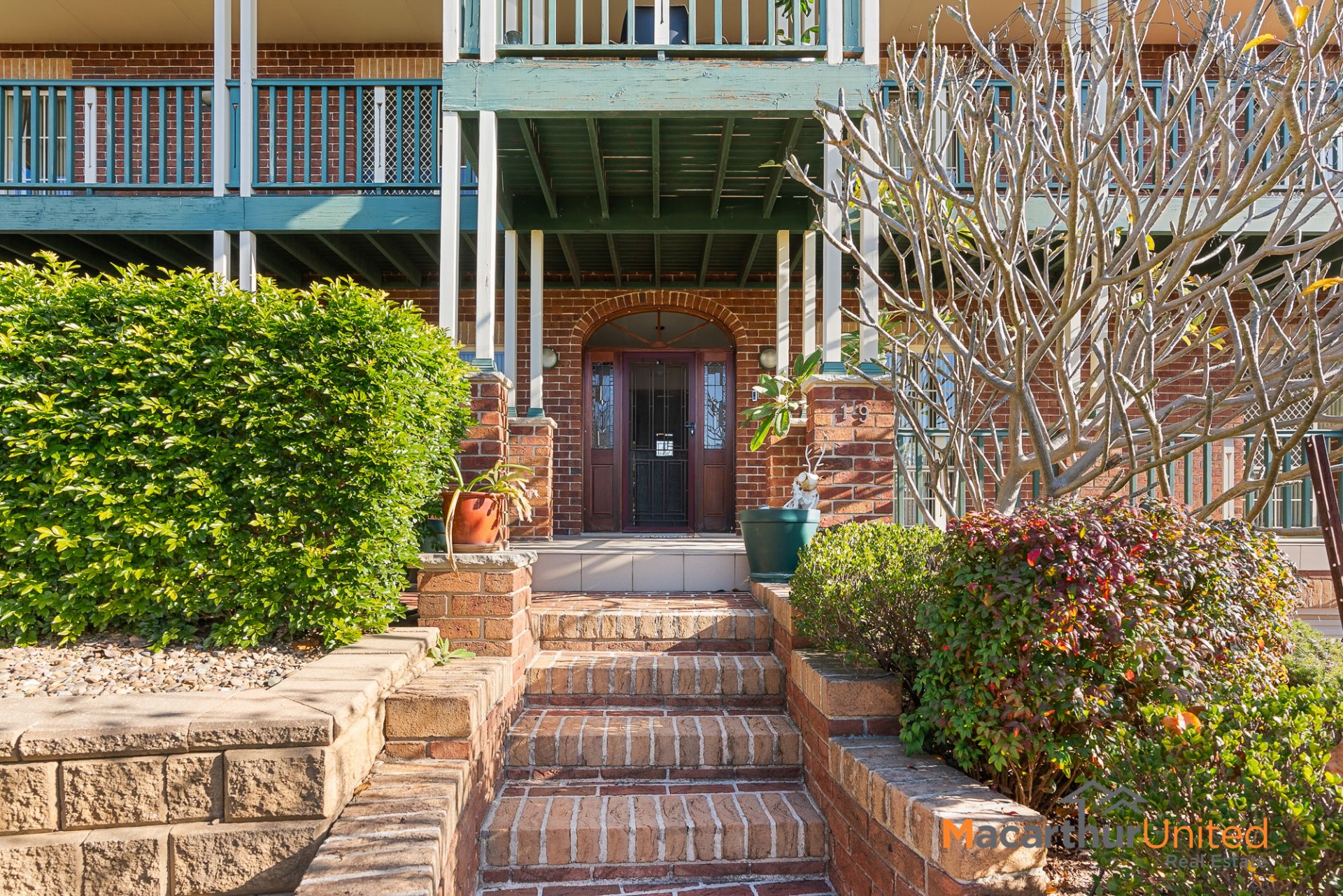 19 Abington Crescent, GLEN ALPINE Macarthur United Realty