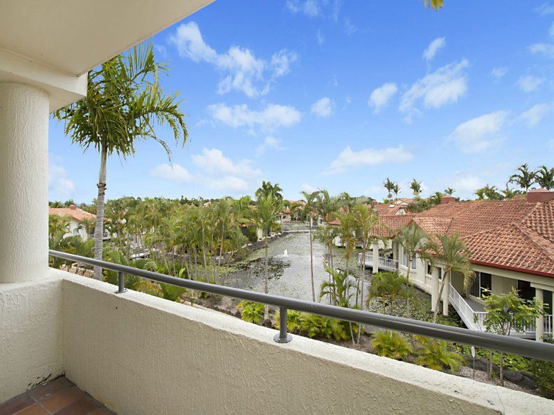 55/24 Ron Penhaligon Way, ROBINA Lacey West