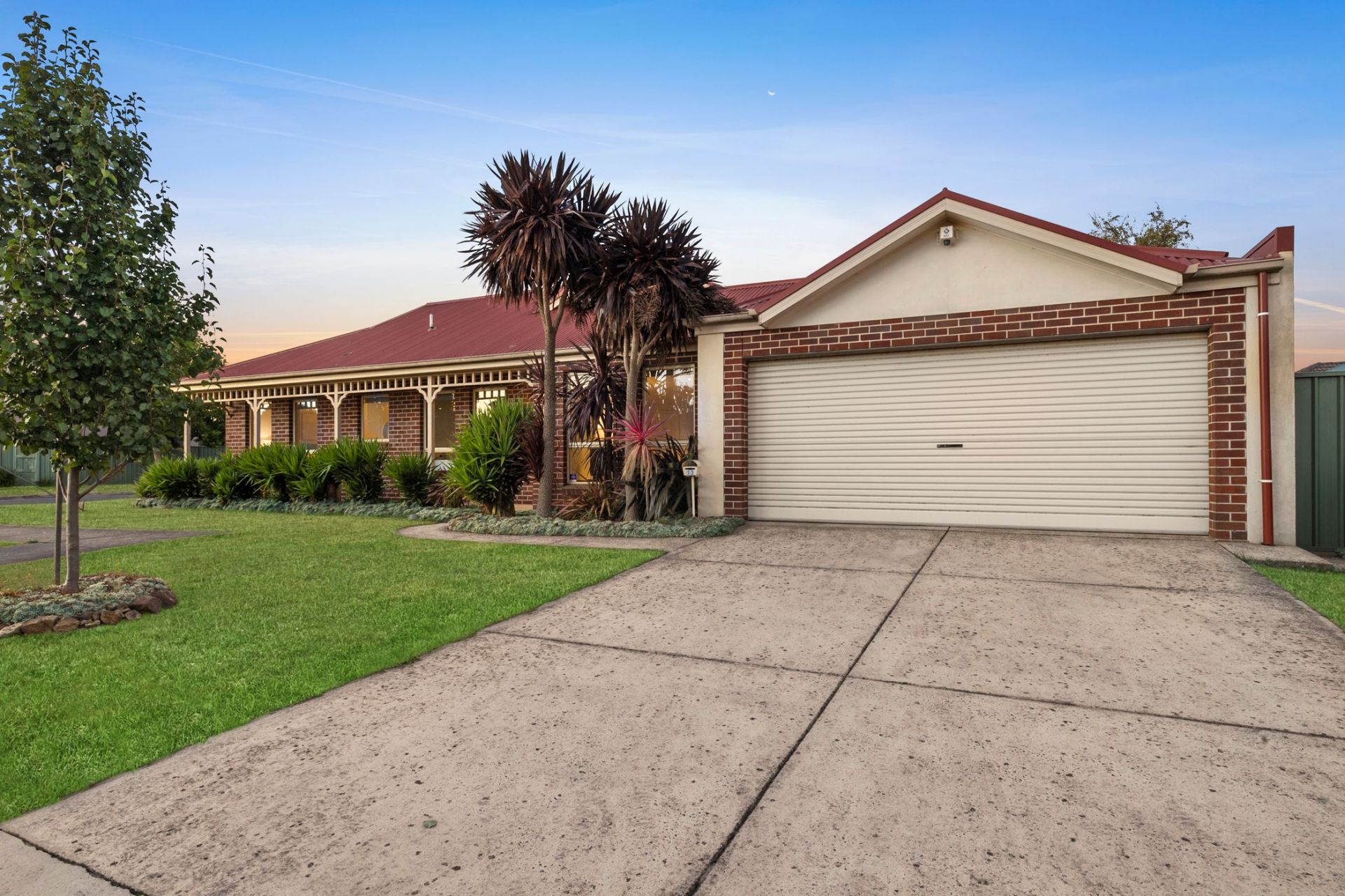 13 Taunton Place, Lake Gardens Ballarat Real Estate Pty Ltd