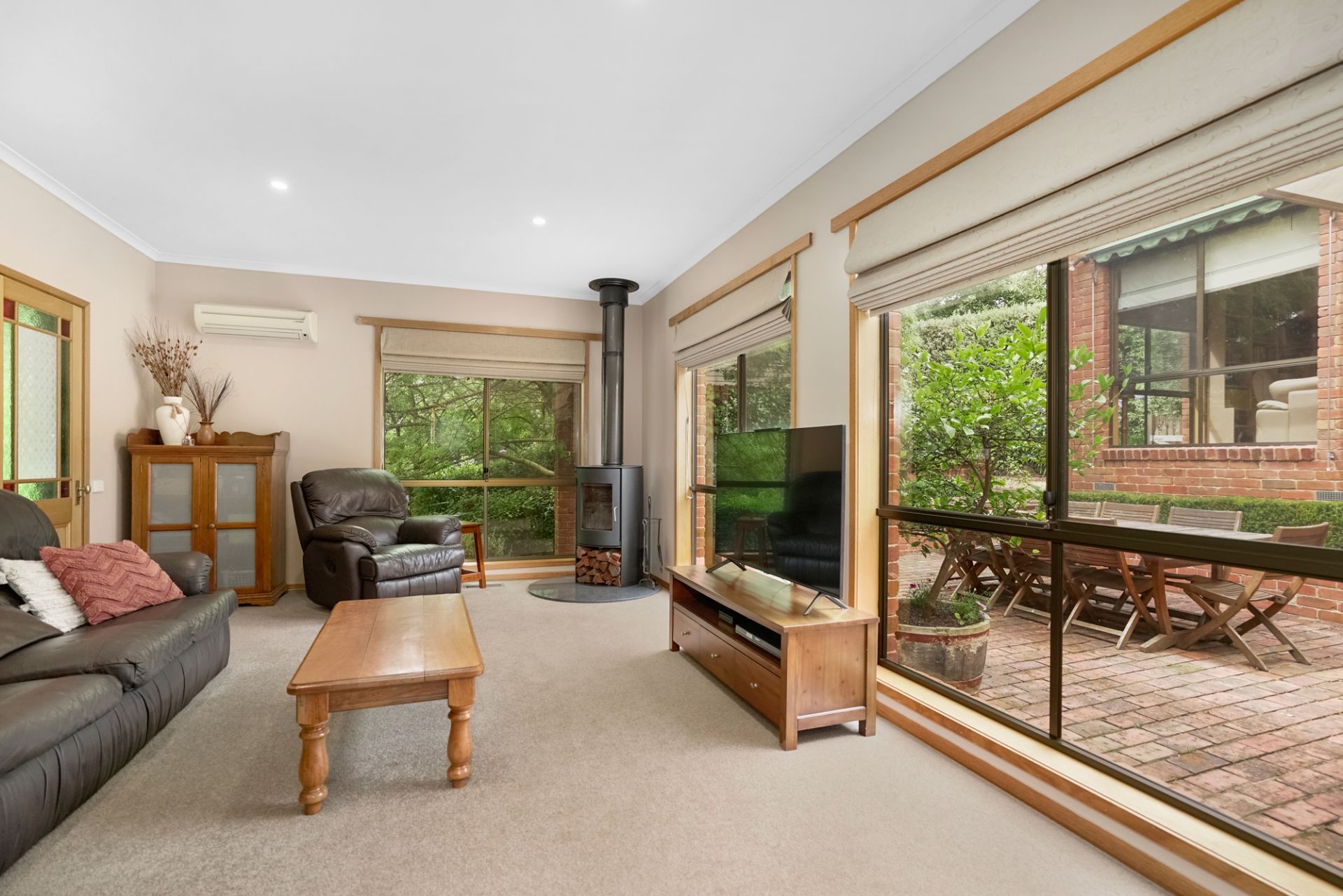 18 Nevett Crescent, Mount Helen Ballarat Real Estate Pty Ltd