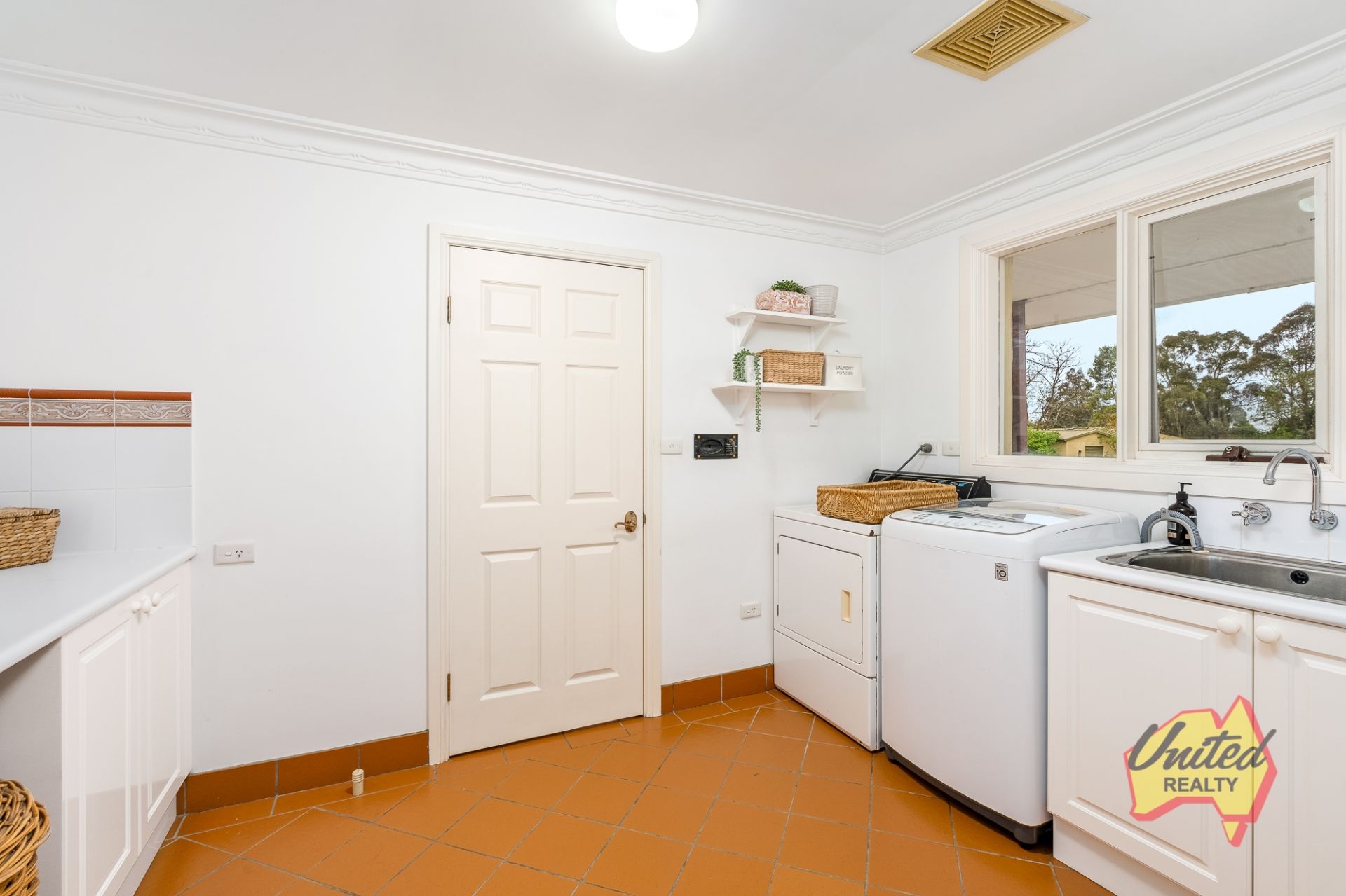 78 Ellis Lane, Ellis Lane United Realty