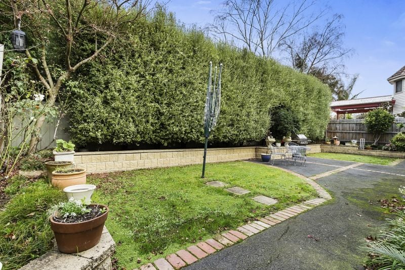 25 Kintore Crescent, Box Hill Mandy Lee Real Estate