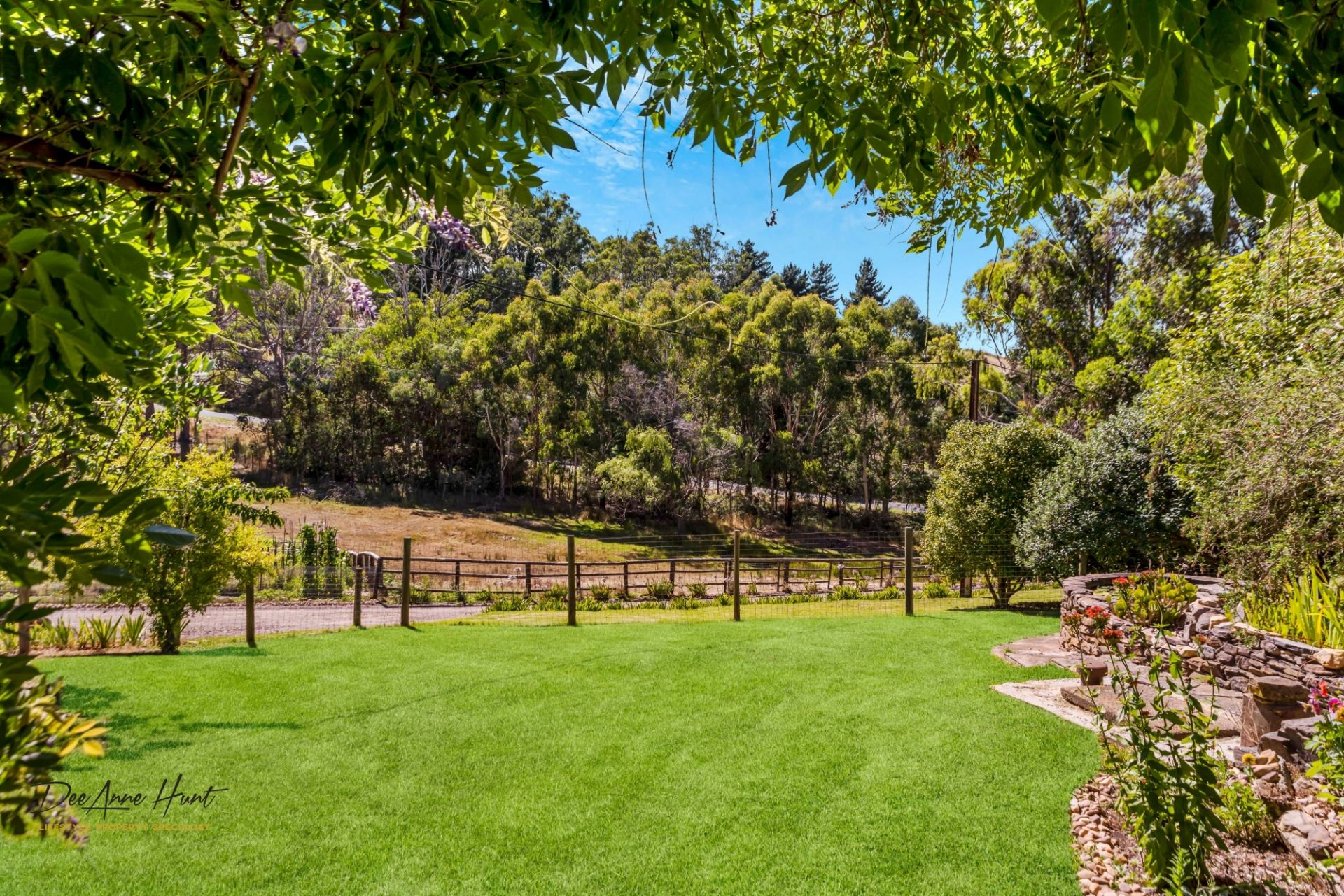 25 Ostigh Road, Carey Gully Williams Real Estate