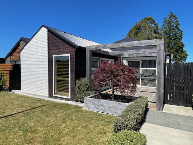 6 John Raven Lane, Woodend Devlin Group Real Estate