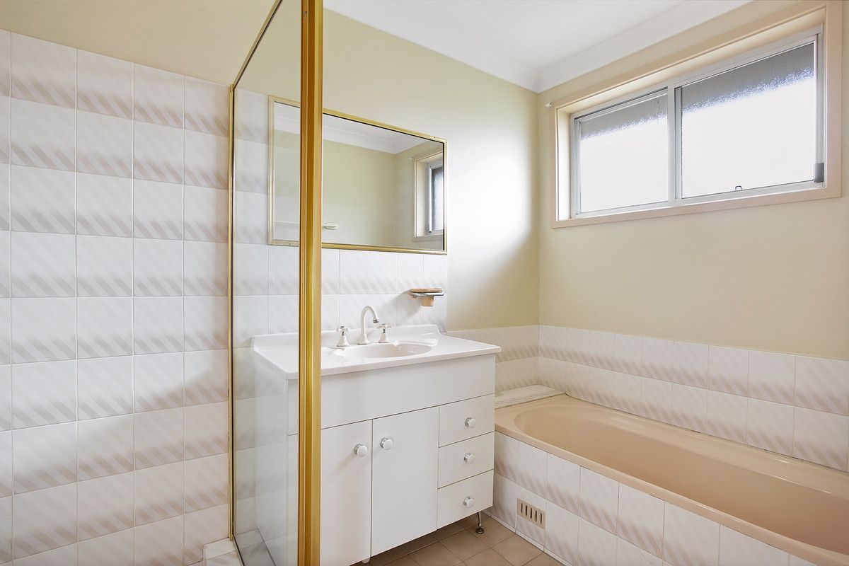 Real Estate For Sale 9 Kearns Avenue Kearns , NSW