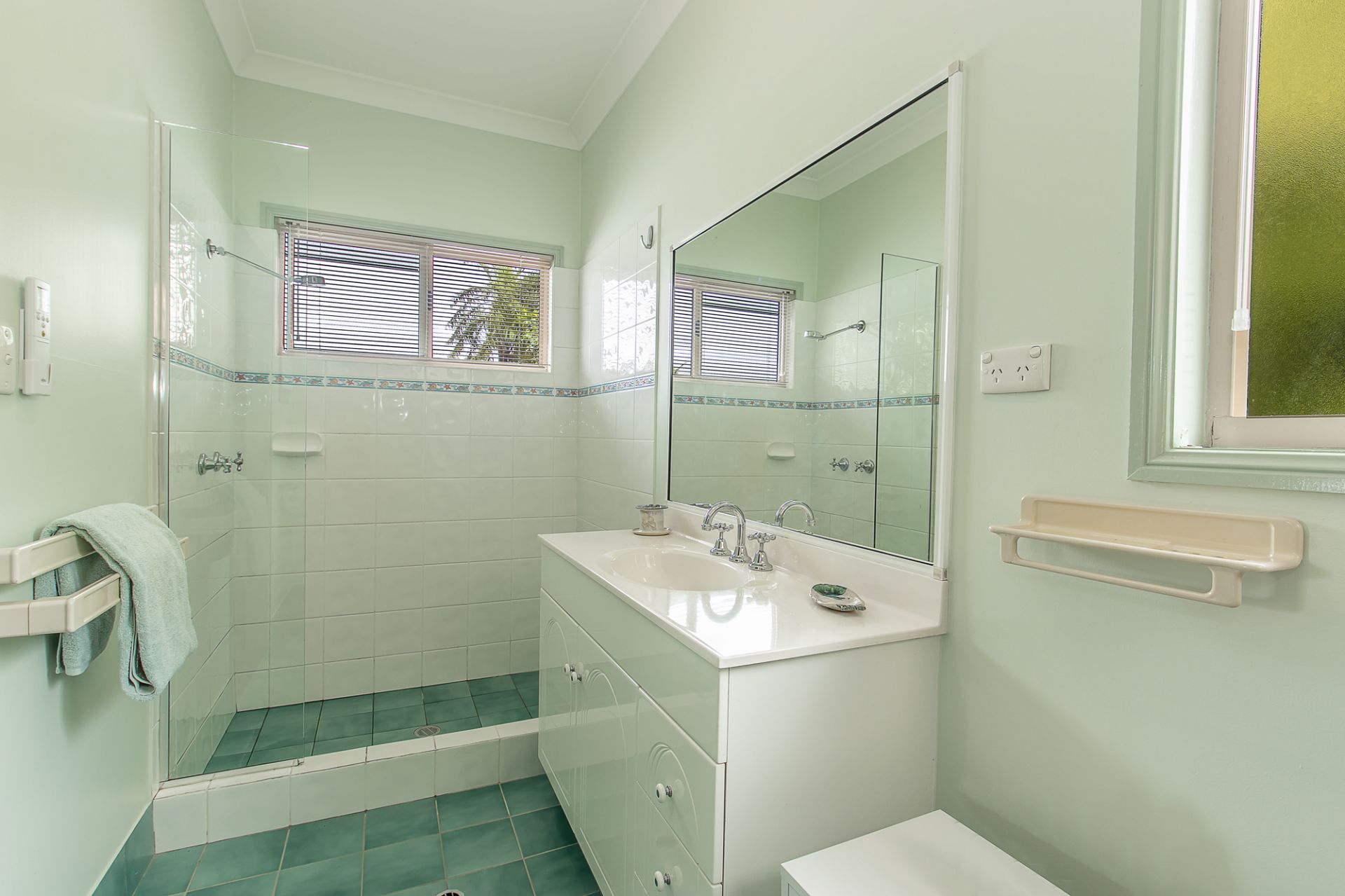 8 Dreamtime Court, Toomulla Harcourts Kingsberry Townsville