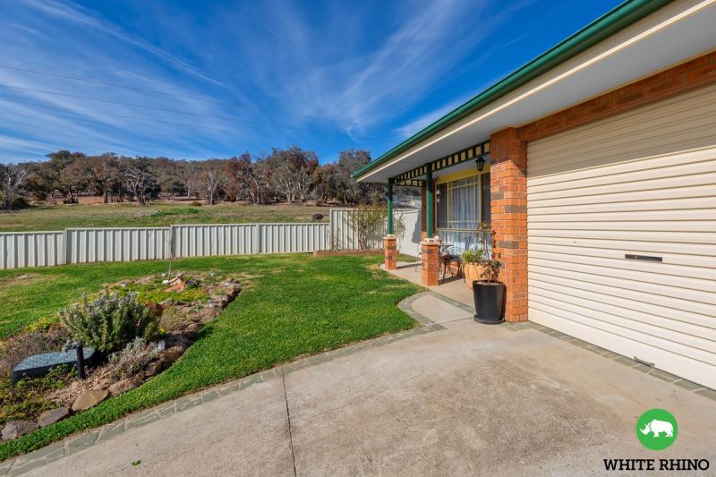 61 Thomas Royal Gardens, Queanbeyan White Rhino Property