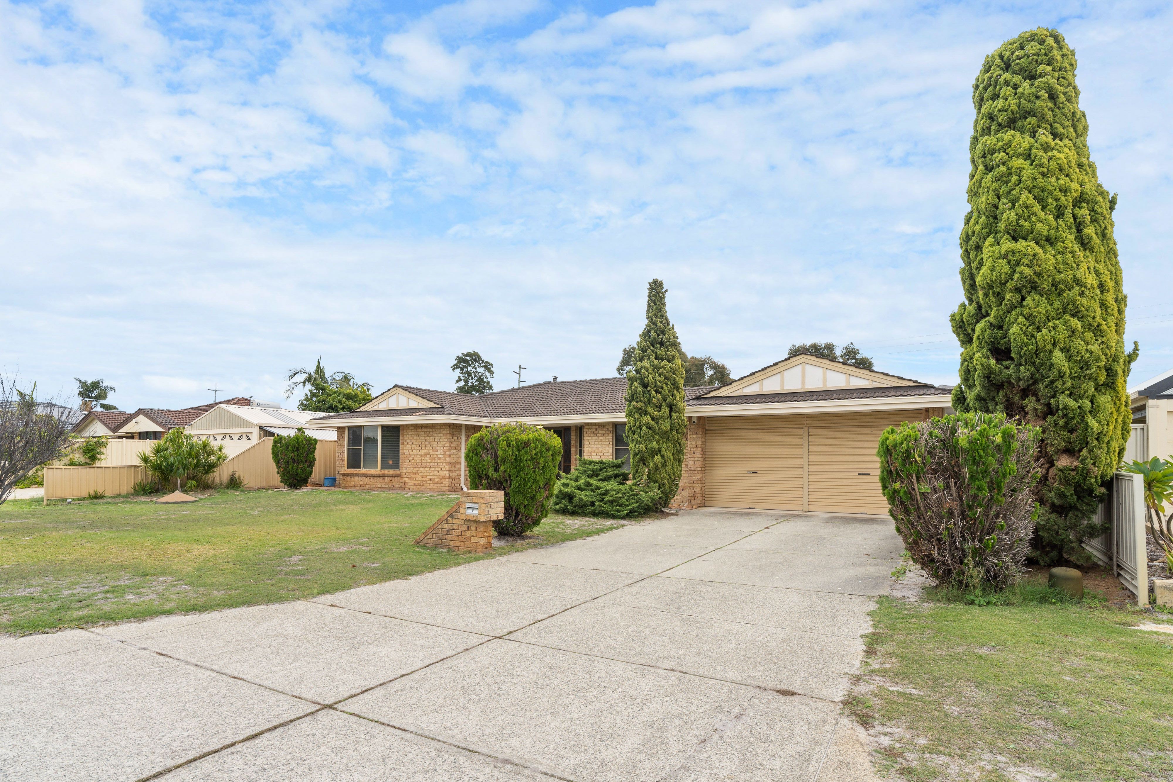 Real Estate For Sale 9 Brunswick Road Thornlie , WA