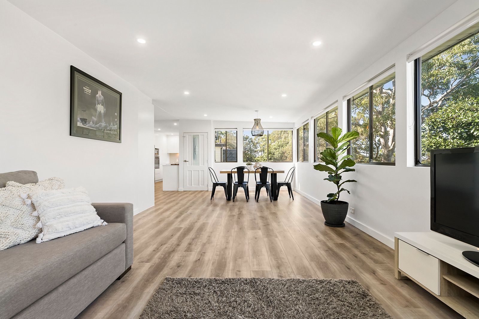 Real Estate For Sale 20 Dumbarton Place Engadine , NSW