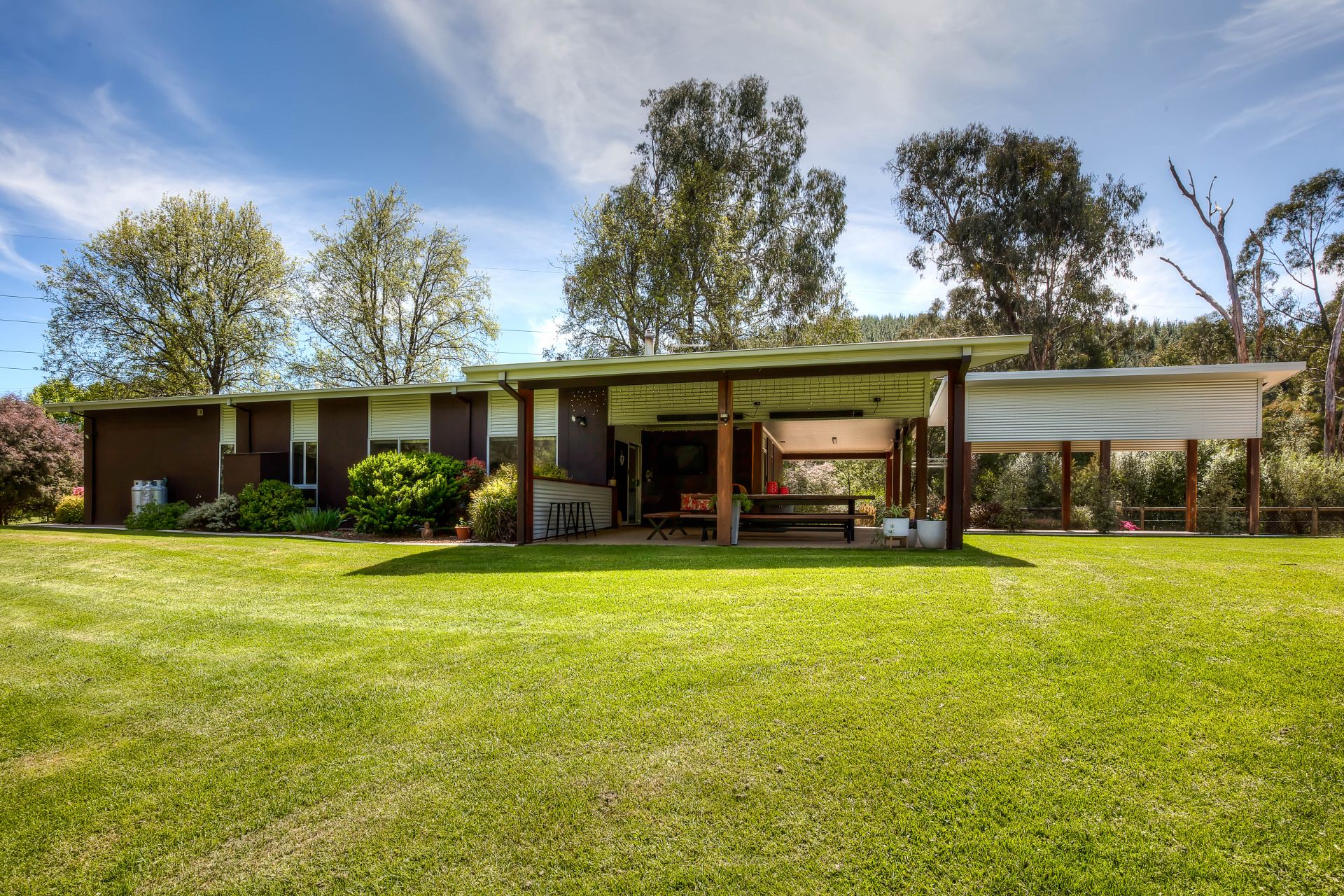 15 Frasers Lane, Bright Dickens Real Estate