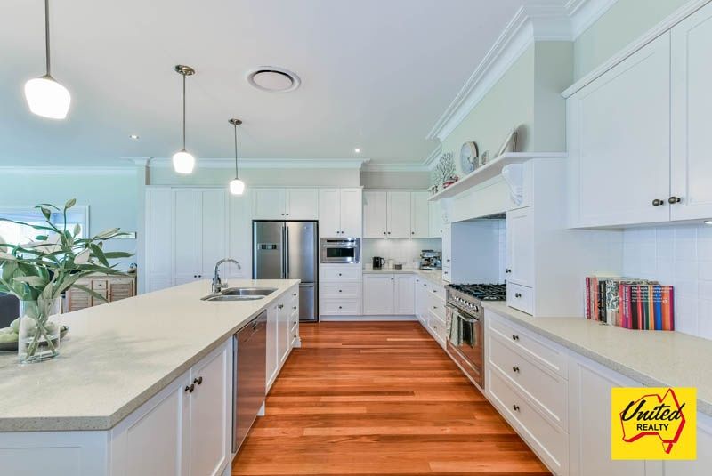 65 Sunnyside Drive, Ellis Lane United Realty