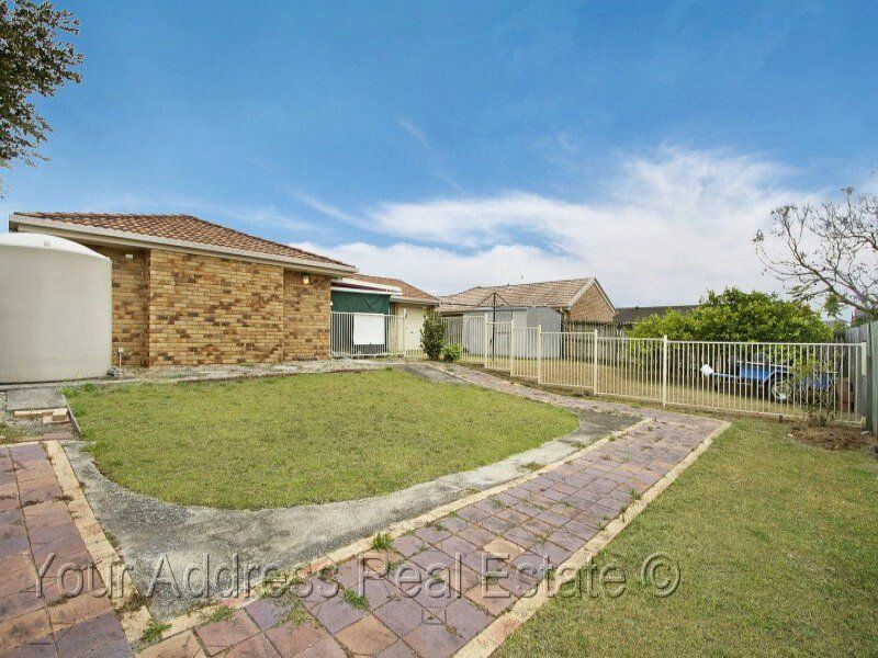 Real Estate For Sale 17 Geaney Boulevard Crestmead , QLD