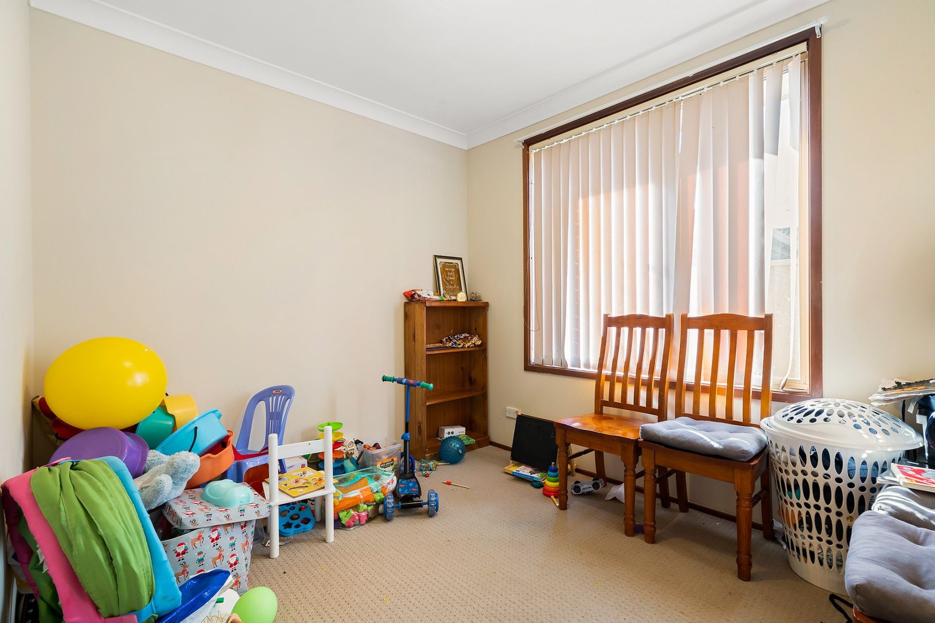 Real Estate For Sale 183A Farnham Road Quakers Hill , NSW