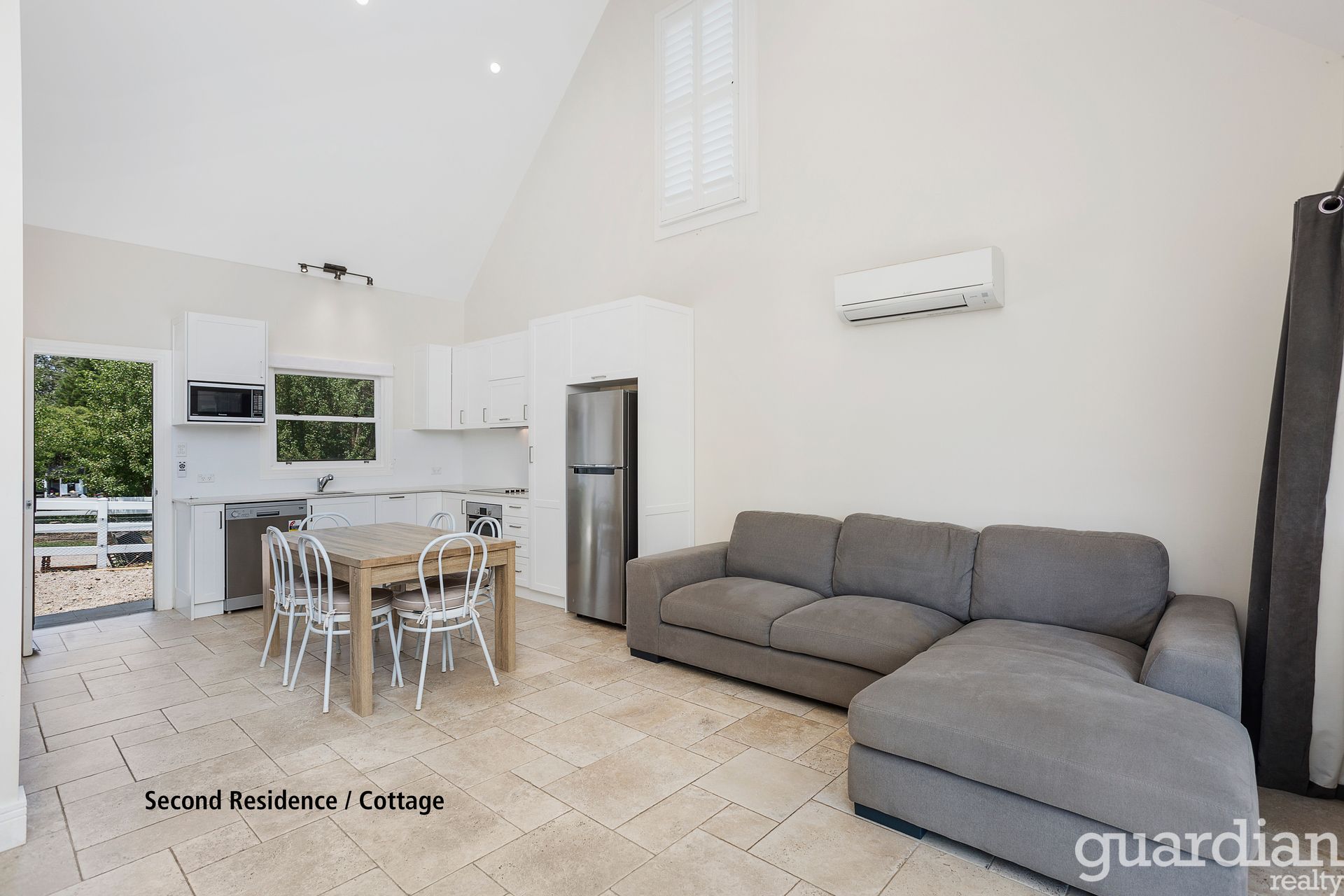 37 Cranstons Road, Middle Dural Guardian Realty