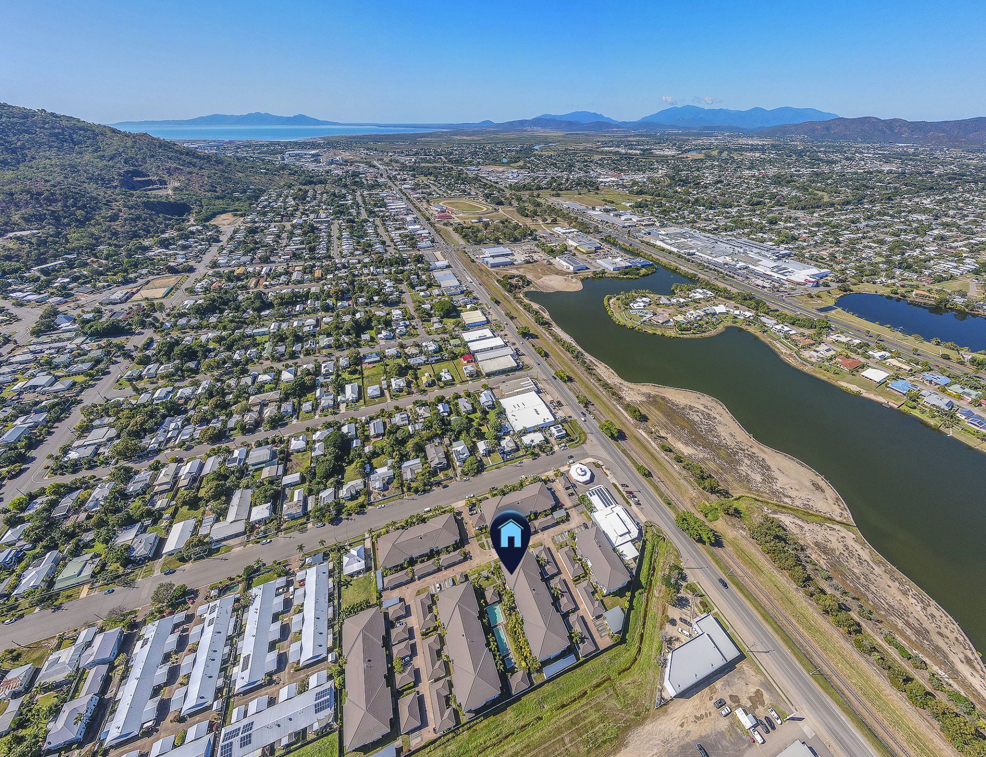 30/624 Henry Street, West End Harcourts Kingsberry Townsville