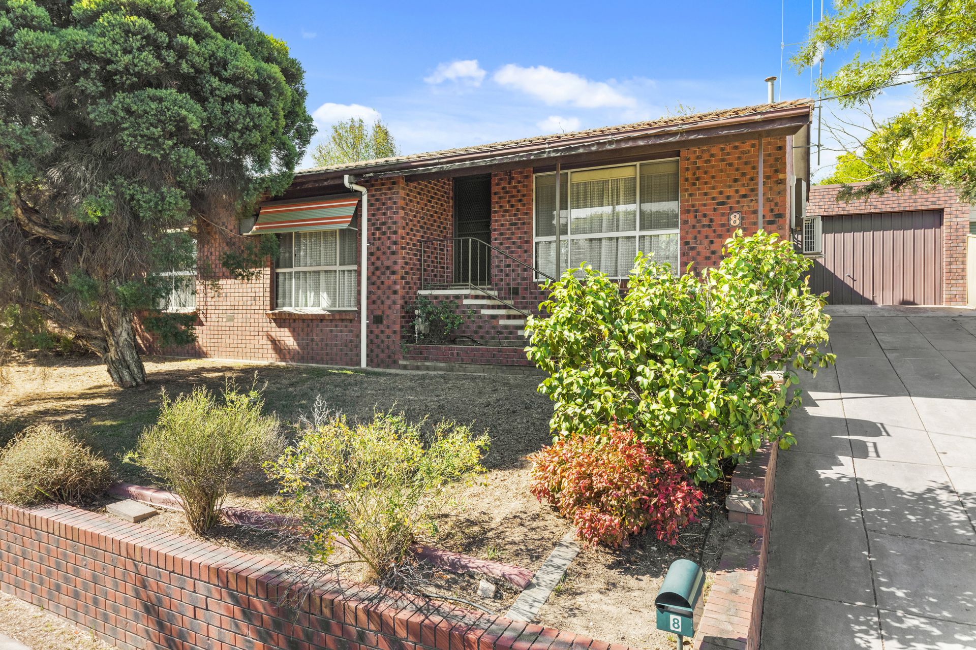 8 Specimen Hill Road, Golden Square DCK Real Estate