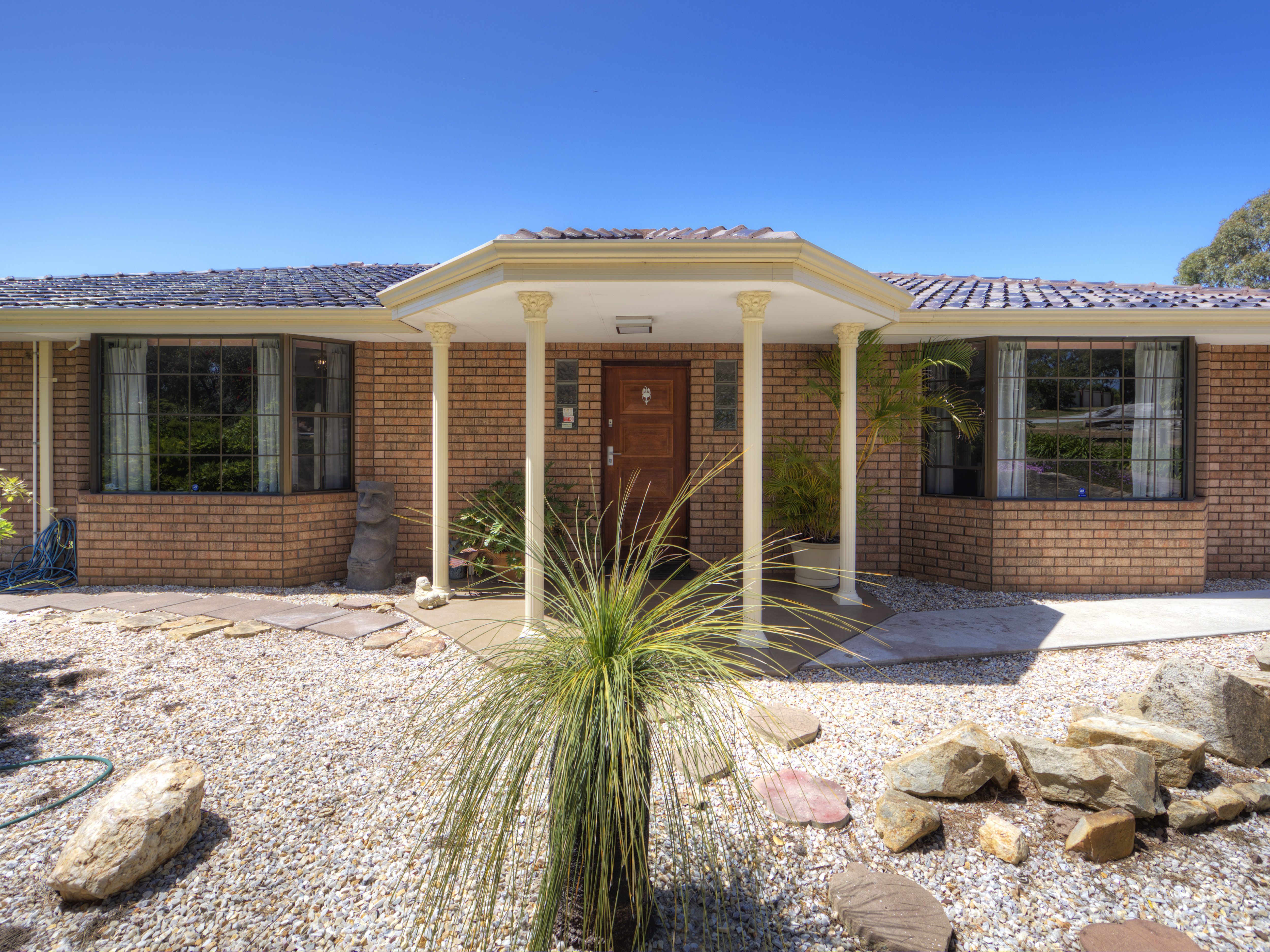 Real Estate For Sale 5 Vista Grove Mount Nasura , WA