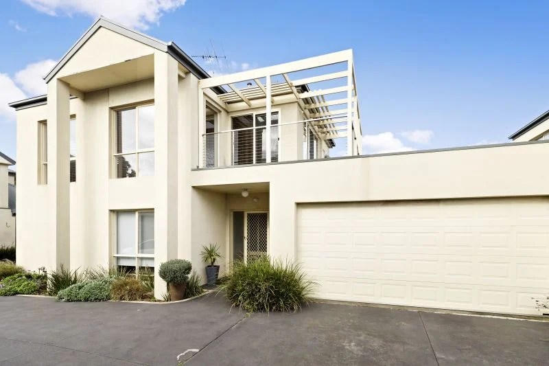 Real Estate For Lease 2/681 Esplanade Mornington , VIC