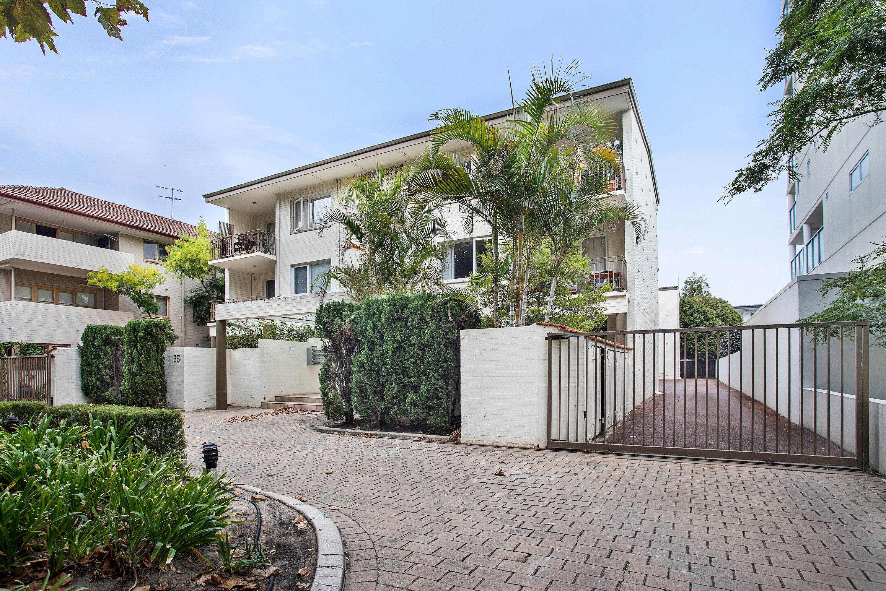 Real Estate For Lease 14/35 Mill Point Road South Perth , WA