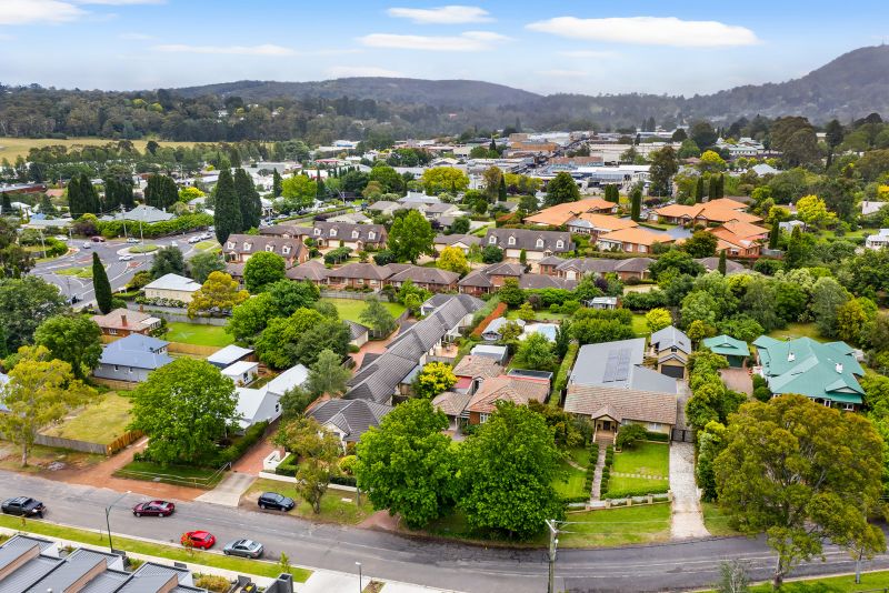 Real Estate For Lease 2a Martha Street Bowral , NSW