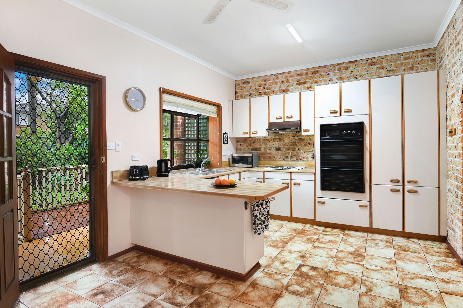 15 Anembo Crescent, Kiama Heights First National Coast & Country Real