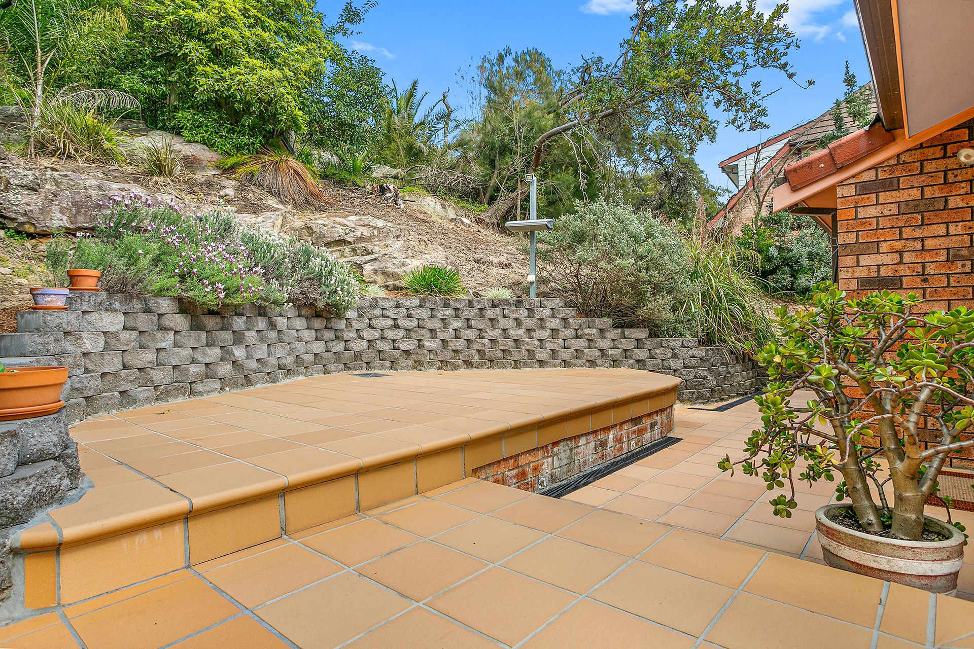 Real Estate For Sale 39 Shearwater Avenue Woronora Heights , NSW