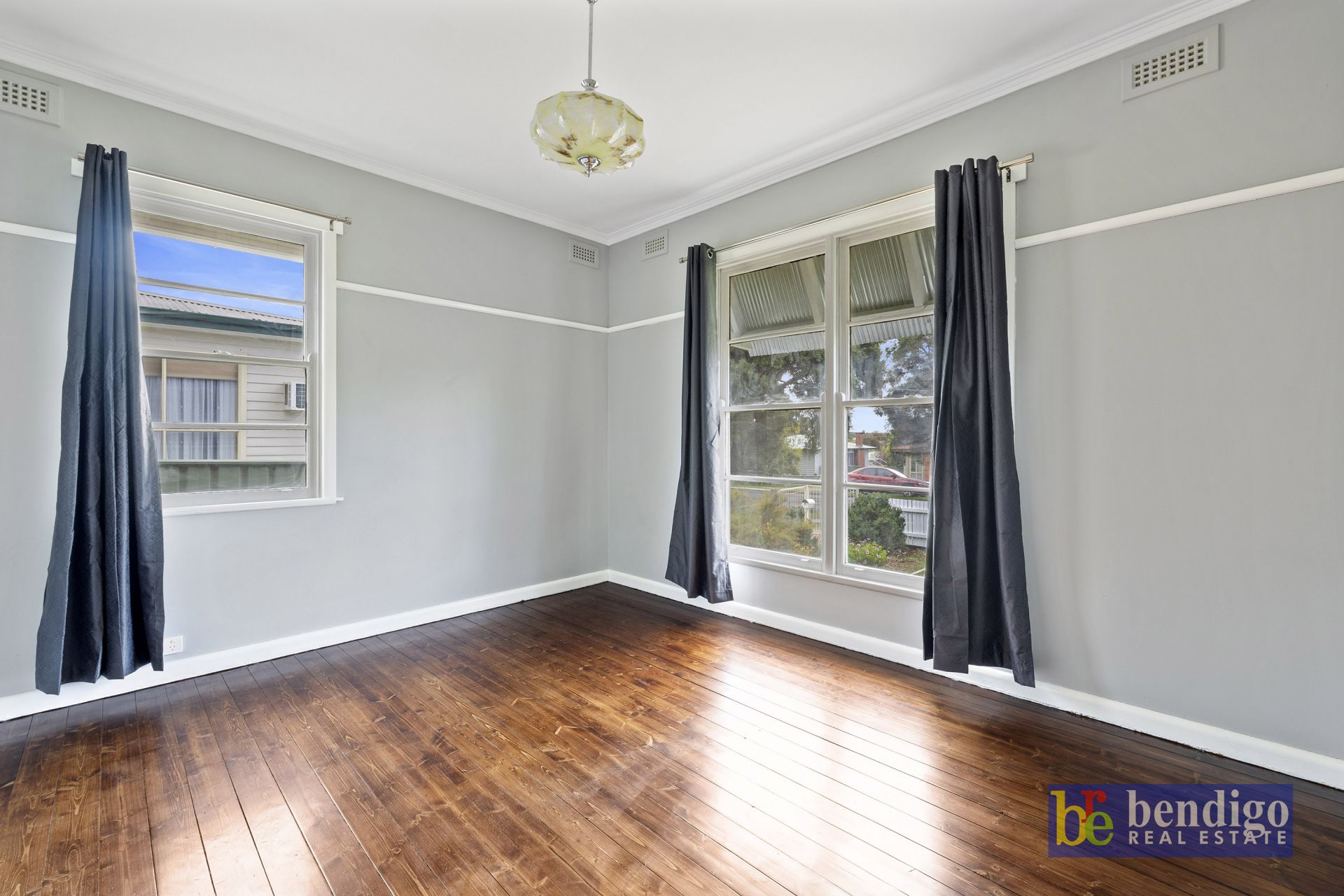 27 Woolcock Ave, Kangaroo Flat Bendigo Real Estate