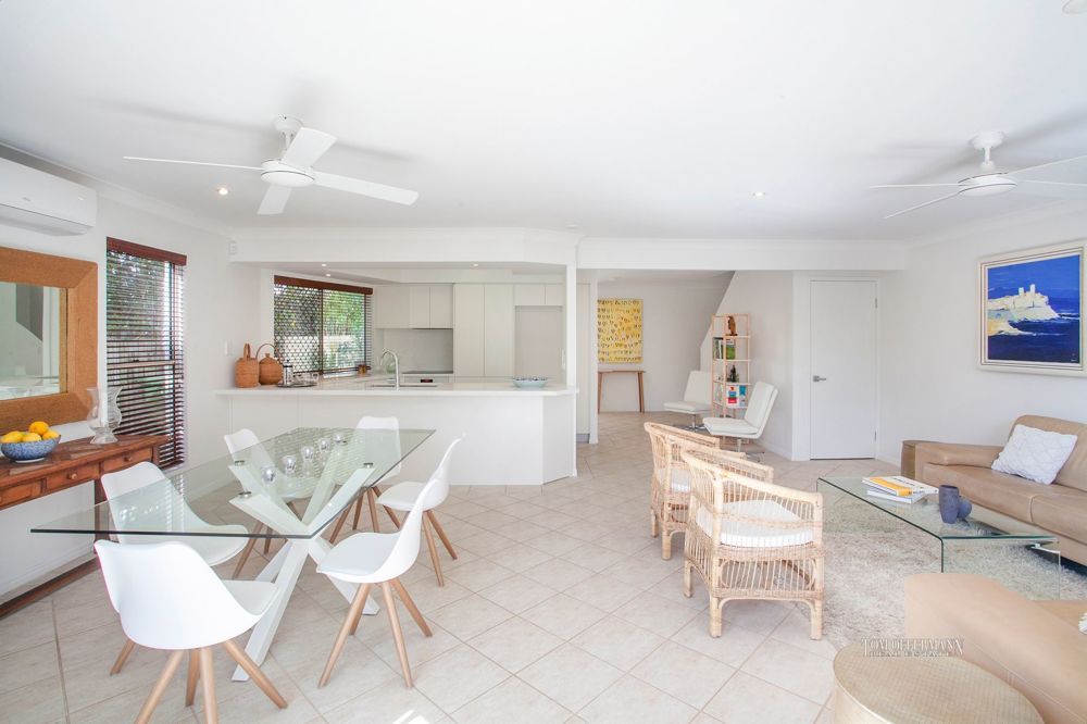 Real Estate For Sale 1/19 Laburnum Crescent Noosaville , QLD