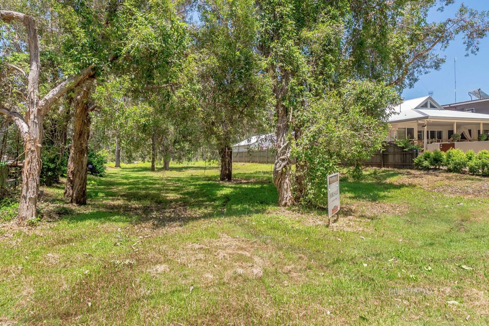 Real Estate For Sale 179 Lake Weyba Drive Noosaville , QLD