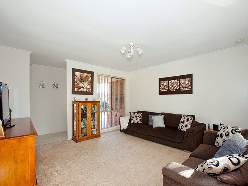 Real Estate For Sale 18 Robson Crescent St Helens Park , NSW